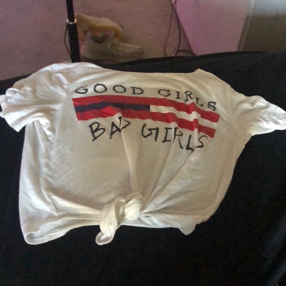 Crop top - Picture 1 of 1